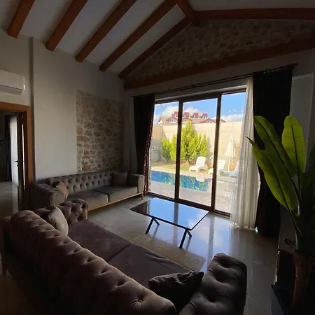 Tlos Royal 3+1 Villa, Oezel Havuzlu, 别墅 *